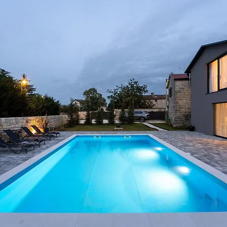 Casa La Tabachina Hébergement de vacances Žminj