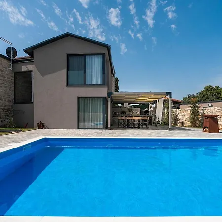 Holiday home Casa La Tabachina Zminj